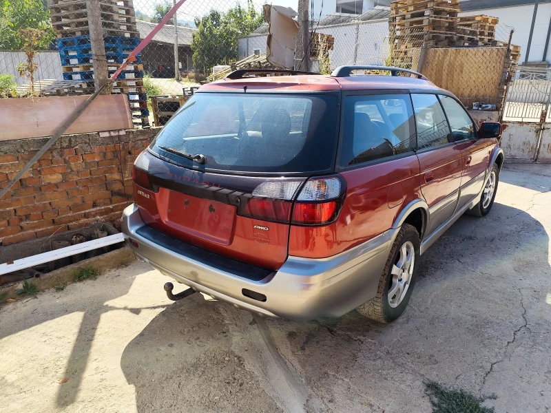 Subaru Outback, снимка 4 - Автомобили и джипове - 47419571