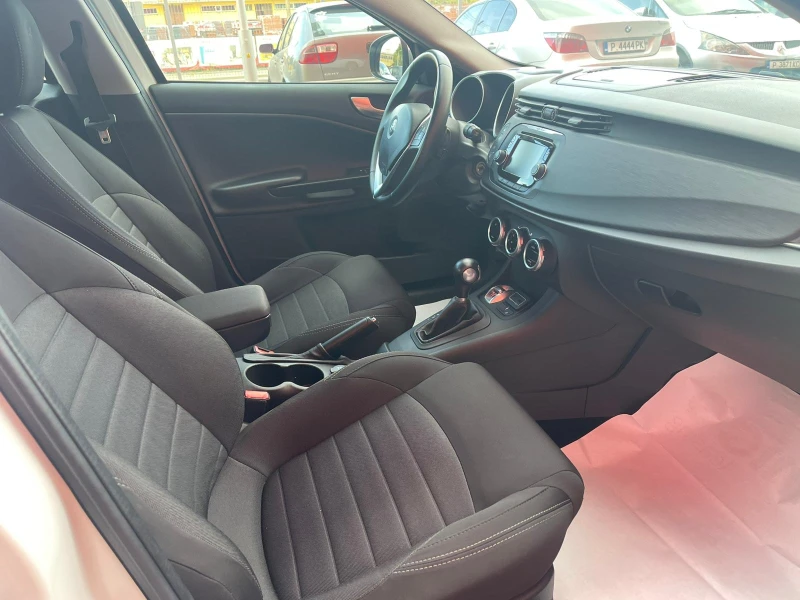 Alfa Romeo Giulietta 1.6 JTDm 120 к.с. , снимка 13 - Автомобили и джипове - 47747472