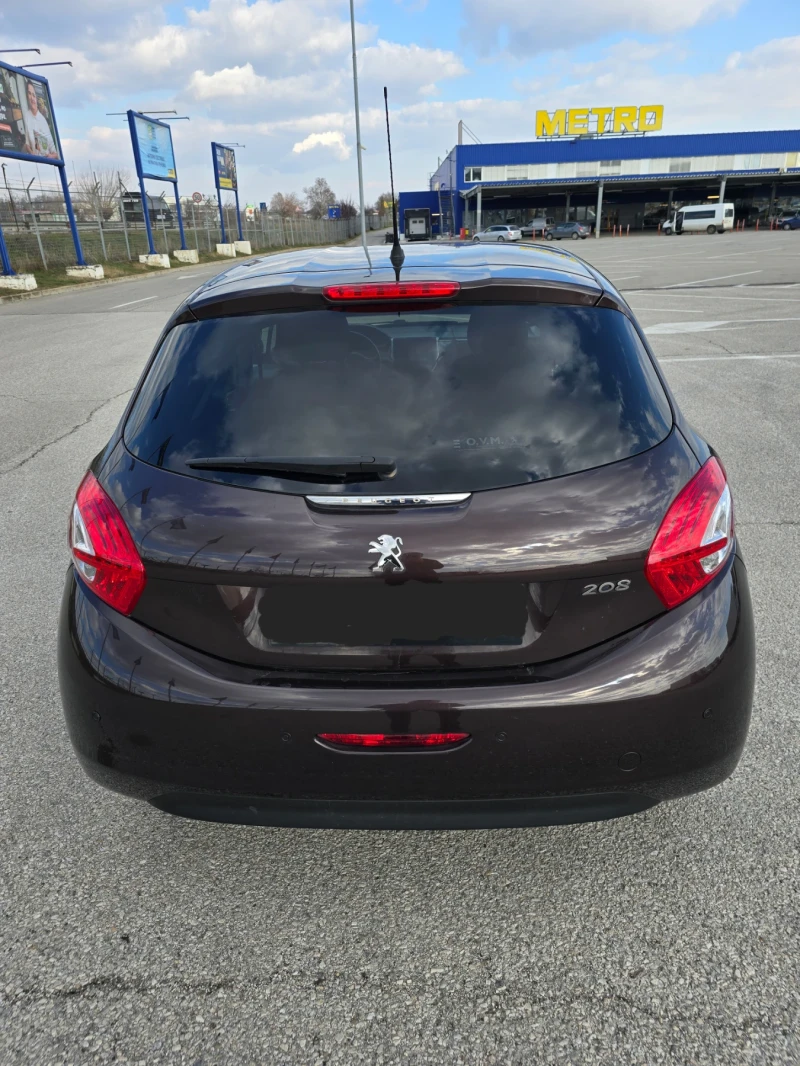 Peugeot 208, снимка 4 - Автомобили и джипове - 49225317