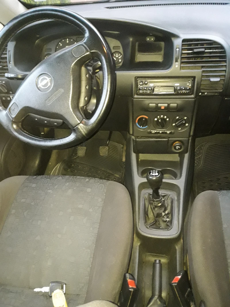 Opel Zafira 2.0 D, снимка 5 - Автомобили и джипове - 49630848