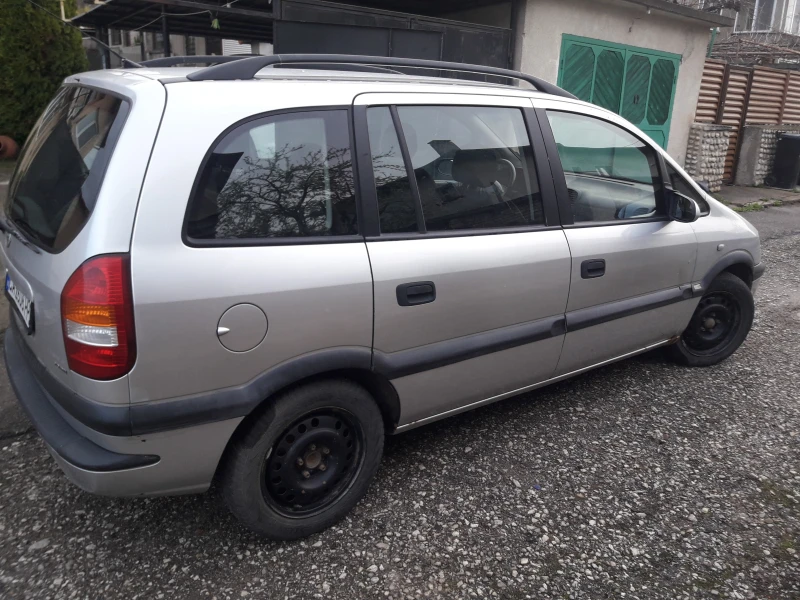 Opel Zafira 2.0 D, снимка 4 - Автомобили и джипове - 49630848