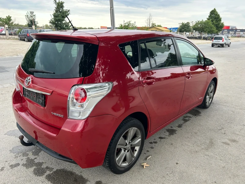 Toyota Corolla verso 2.2-177kc Дизел в топ състояние с Немски TUV, снимка 5 - Автомобили и джипове - 50844573