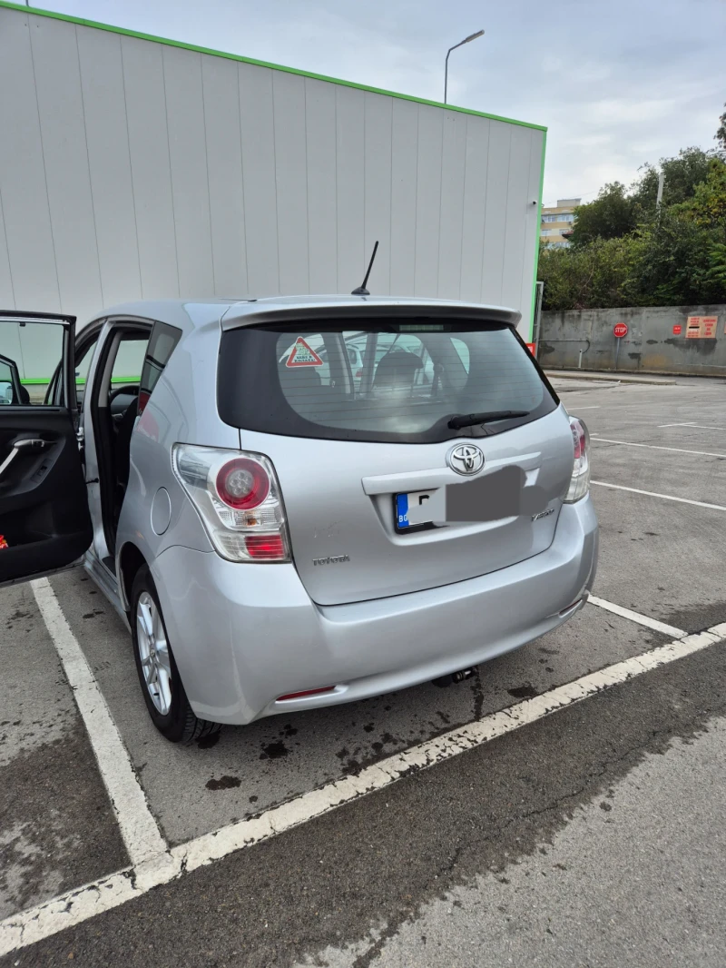 Toyota Verso, снимка 3 - Автомобили и джипове - 52181875