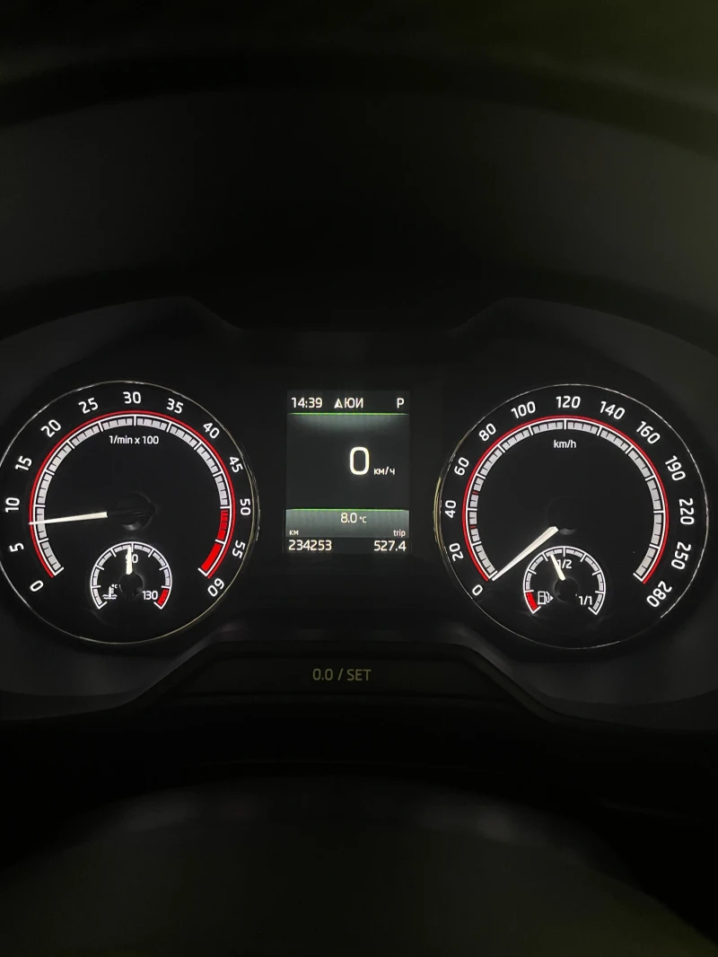 Skoda Octavia 4x4, снимка 15 - Автомобили и джипове - 52707845