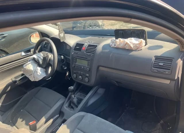 VW Golf 1.6 fsi 115 к.с, снимка 2 - Автомобили и джипове - 56246789