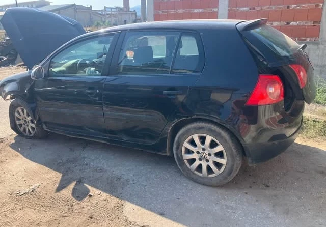 VW Golf 1.6 fsi 115 к.с, снимка 4 - Автомобили и джипове - 56246789
