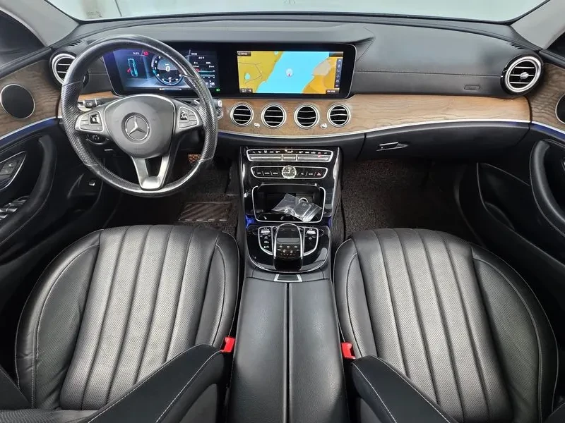 Mercedes-Benz E 300 4MATIC - САМО 30% АВАНС, снимка 7 - Автомобили и джипове - 56266485