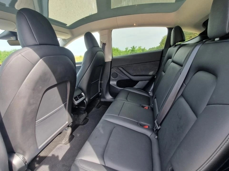 Tesla Model Y Long Range 4x4  | Mobile.bg   13