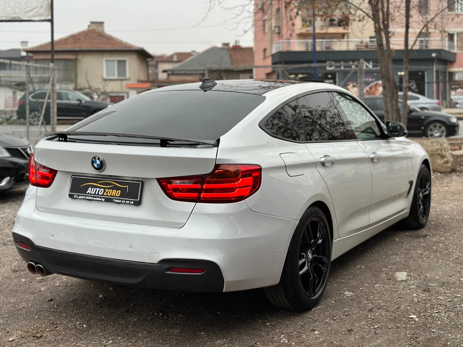 BMW 3gt M PAKET* 320D* HEAD UP* 360KAMERI* PANORAMA* ПЕРЛА - изображение 6