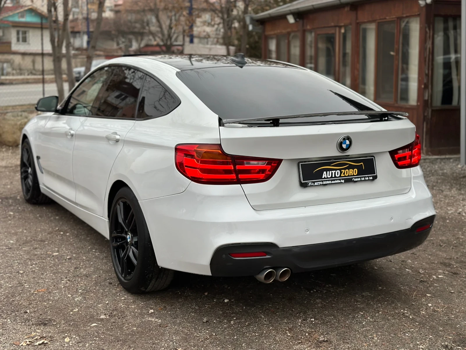 BMW 3gt M PAKET* 320D* HEAD UP* 360KAMERI* PANORAMA* ПЕРЛА - изображение 3