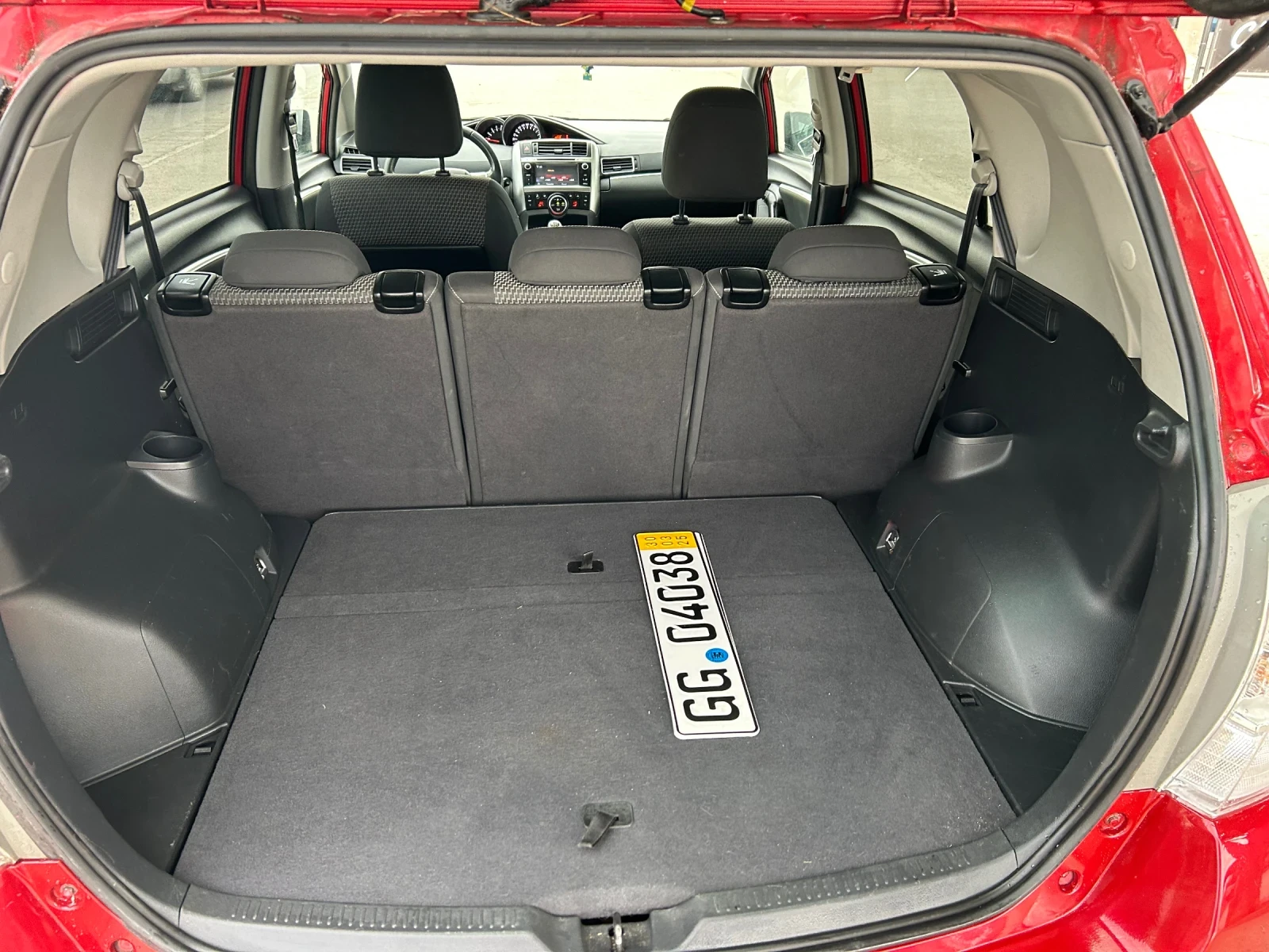 Toyota Corolla verso 2.2-177kc       TUV | Mobile.bg   15