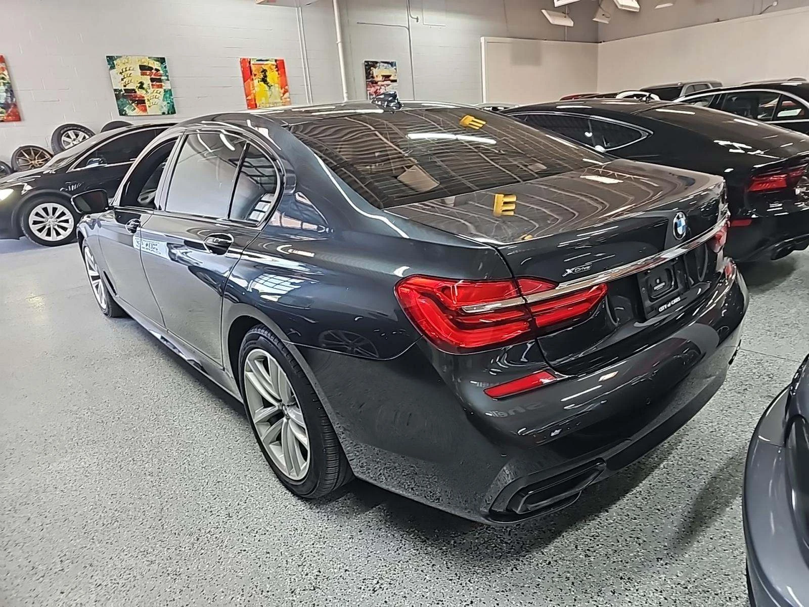 BMW 750 * XDRIVE * M SPORT * CARFAX * ЦЕНА ДО БЪЛГАРИЯ - изображение 3