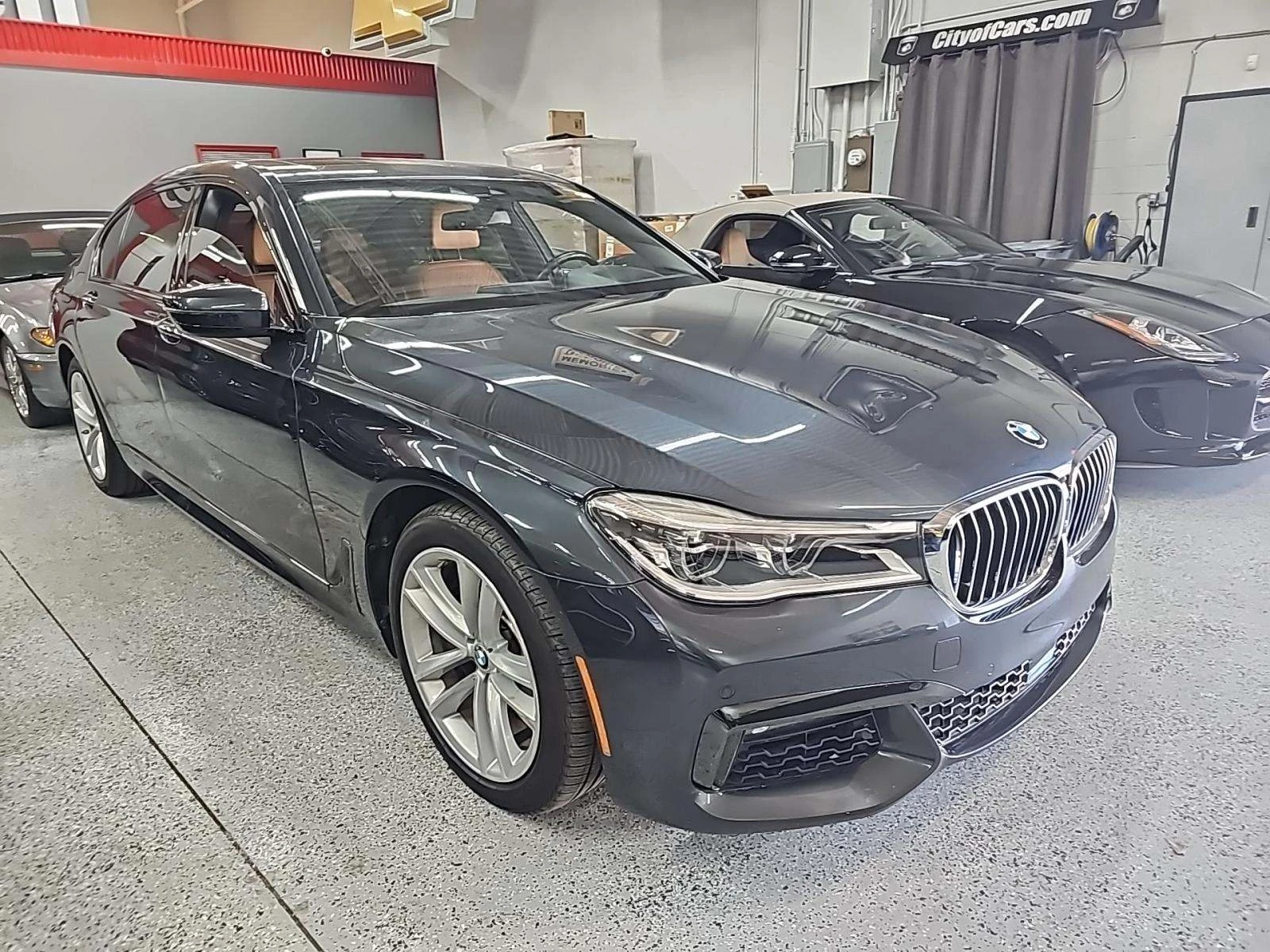 BMW 750 * XDRIVE * M SPORT * CARFAX * ЦЕНА ДО БЪЛГАРИЯ - изображение 2