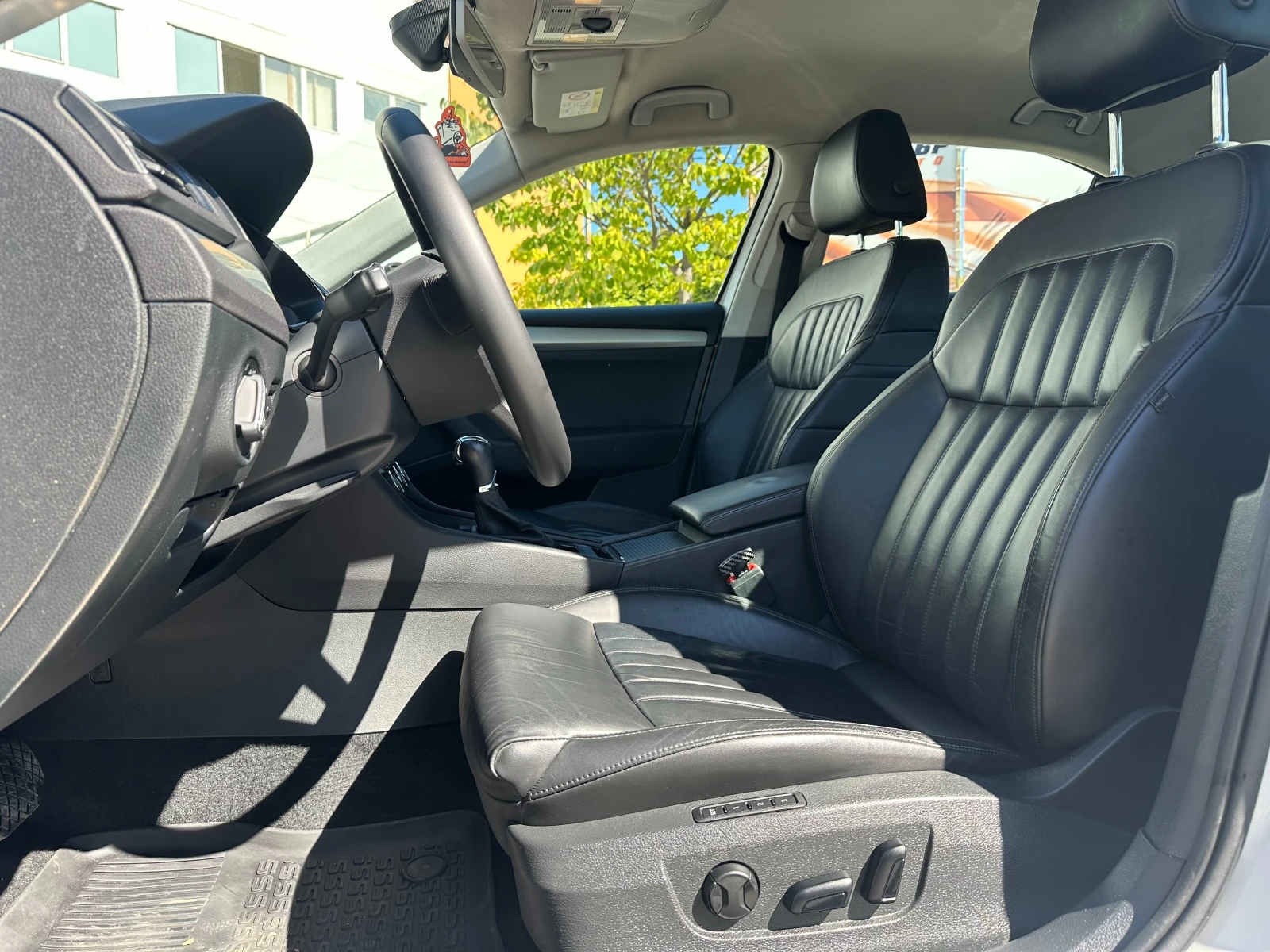 Skoda Superb 2.0i 280 к.с./4x4 - изображение 8