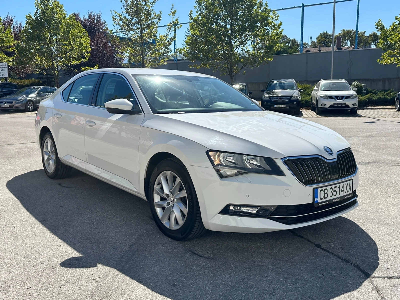 Skoda Superb 2.0i 280 к.с./4x4 - изображение 6