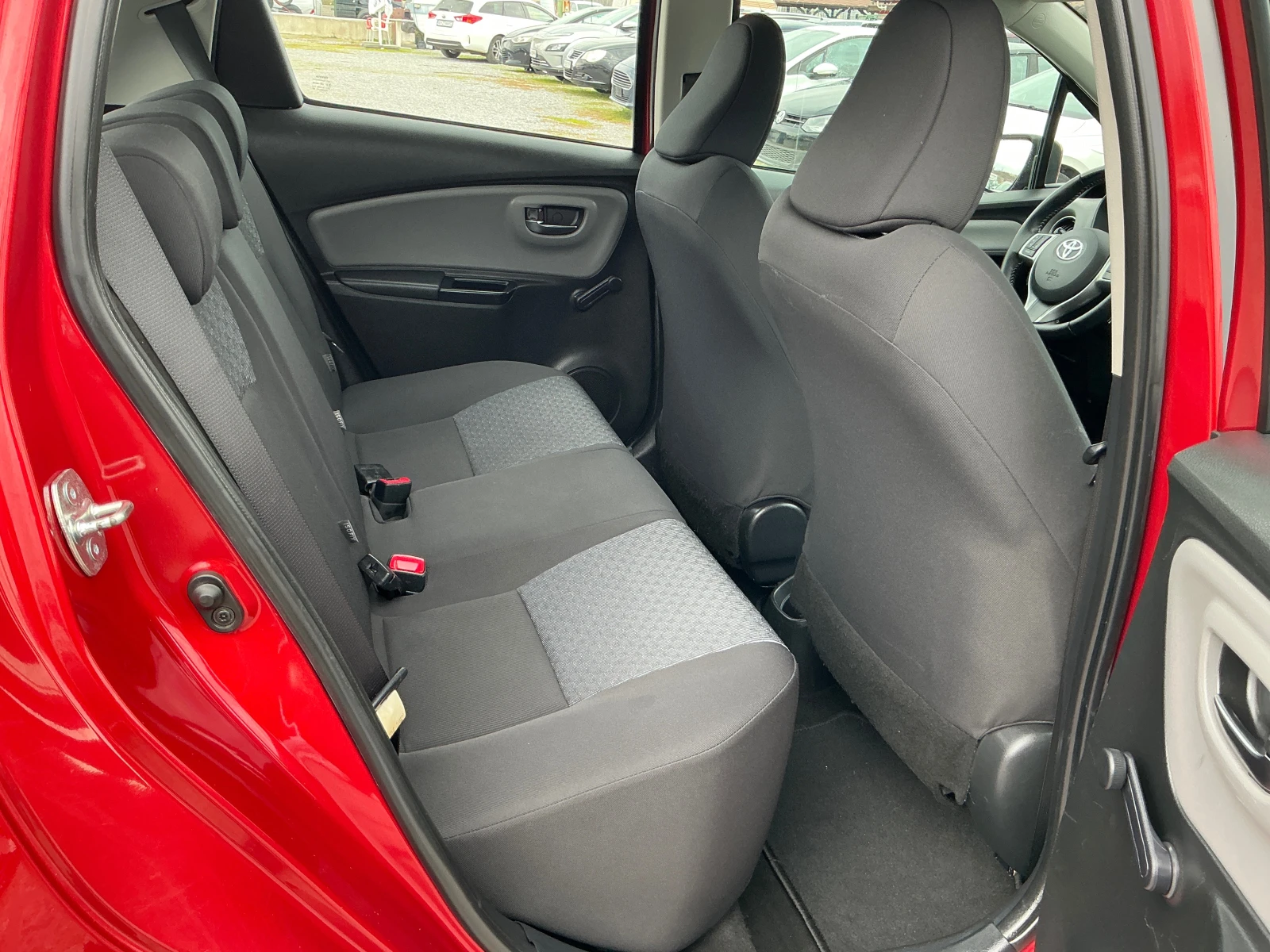 Toyota Yaris 1.4 D4D | Mobile.bg � ����������� 12