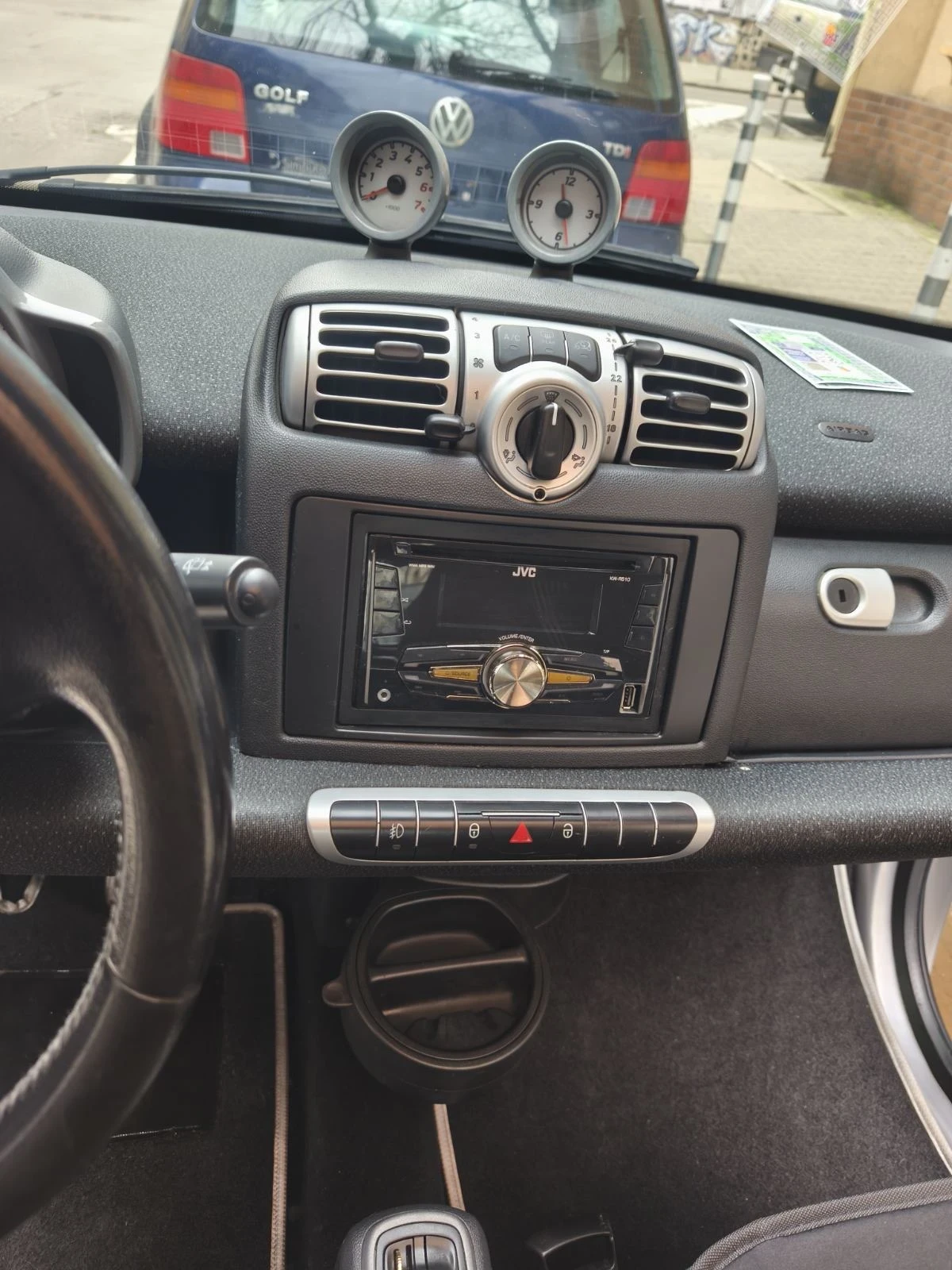 Smart Fortwo, снимка 11 - Автомобили и джипове - 53454183