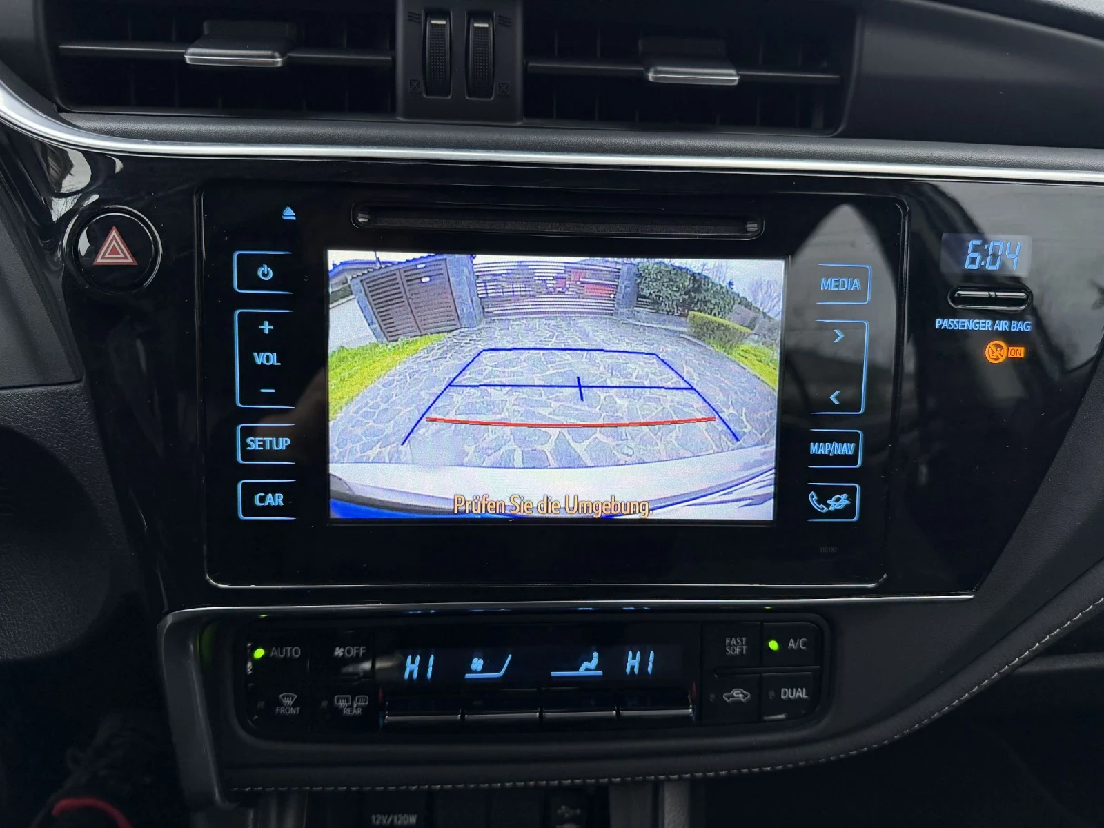 Toyota Corolla 1.6 Edition Facelift, снимка 14 - Автомобили и джипове - 53931313