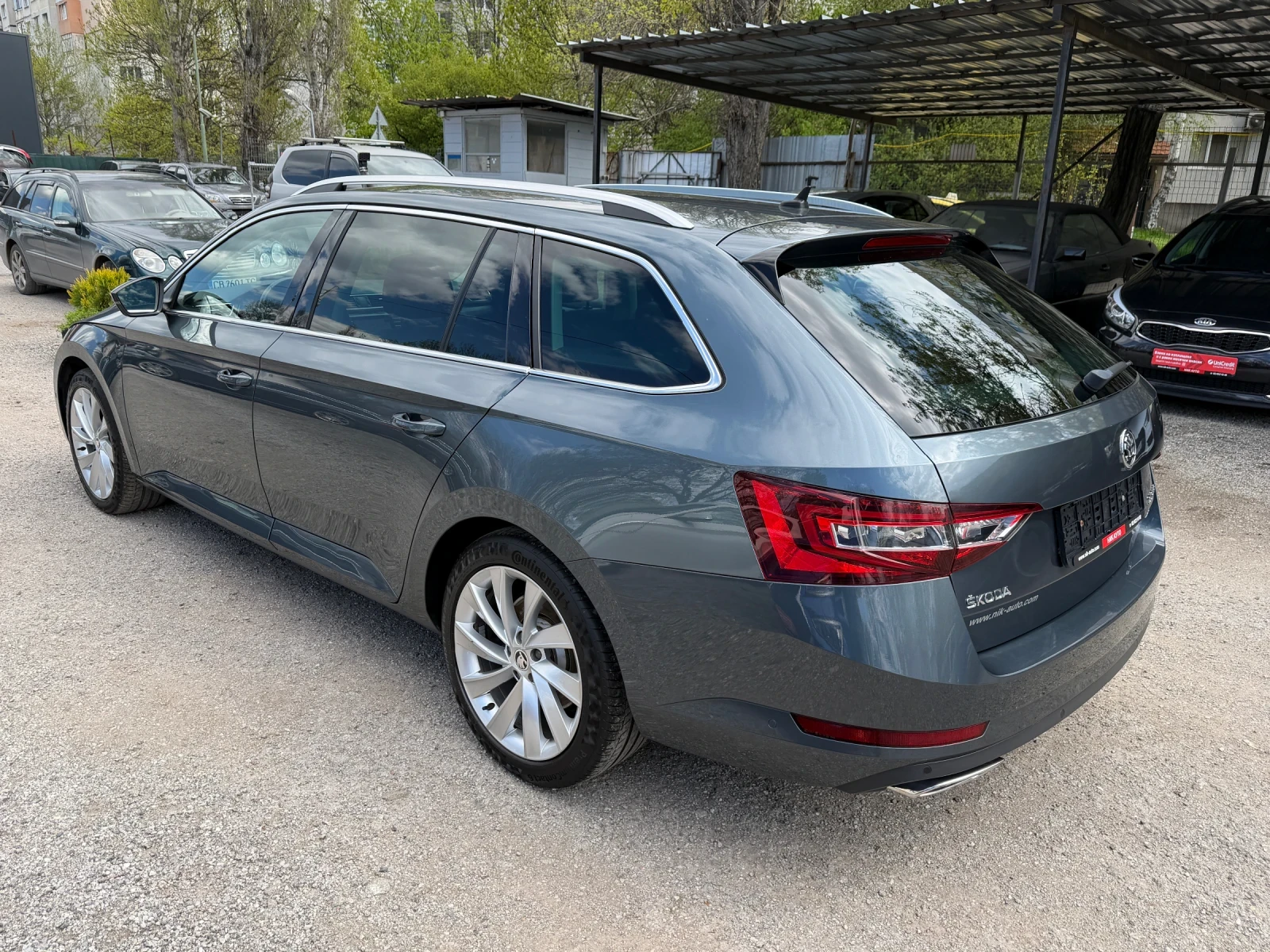 Skoda Superb 2.0TSI 280HP 4X4 DSG, снимка 4 - Автомобили и джипове - 54295124