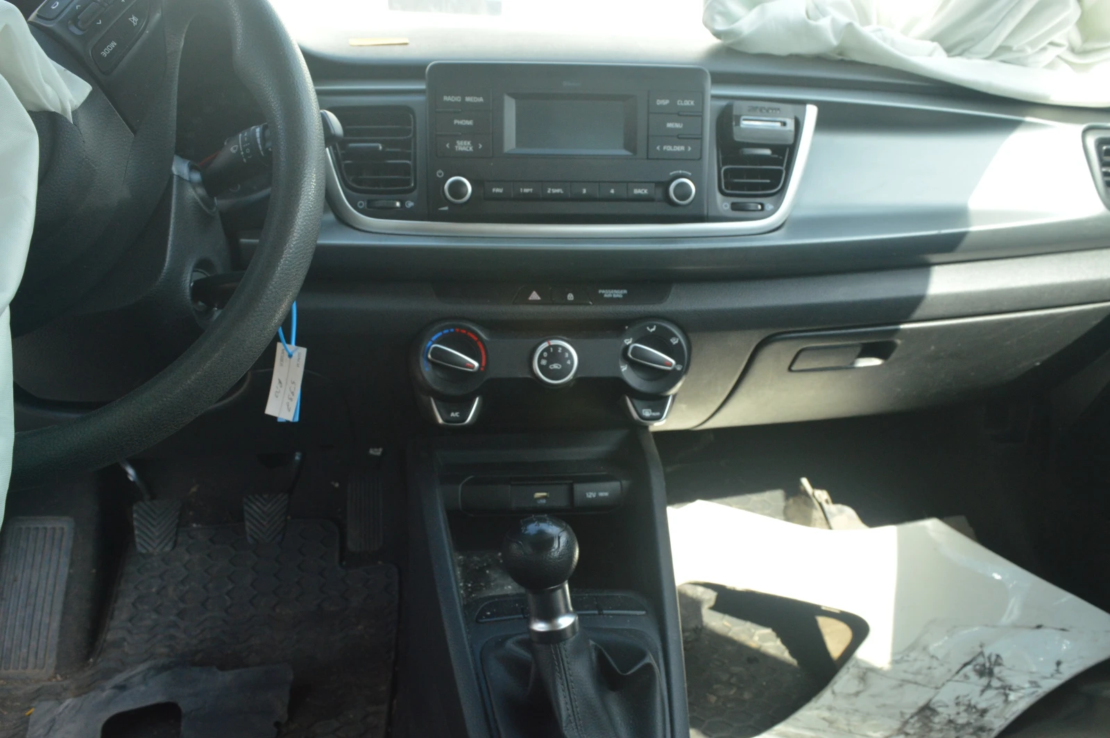 Kia Rio 1.2 i, снимка 6 - Автомобили и джипове - 54770587