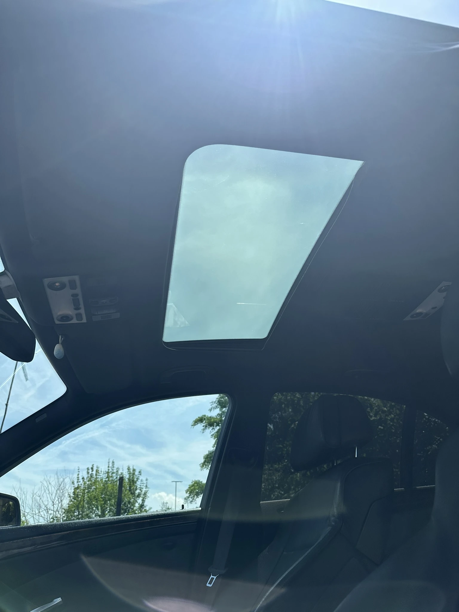 BMW 530 LCI SAT, снимка 11 - Автомобили и джипове - 54784891