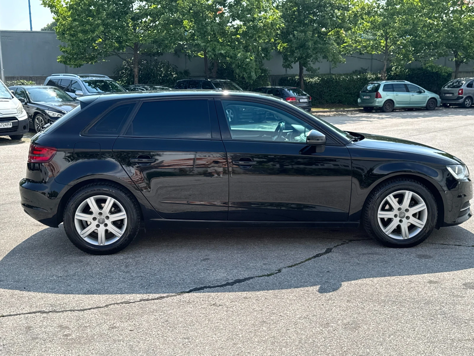 Audi A3 2, 0tdi/Sportback/Автоматик, снимка 6 - Автомобили и джипове - 55173563