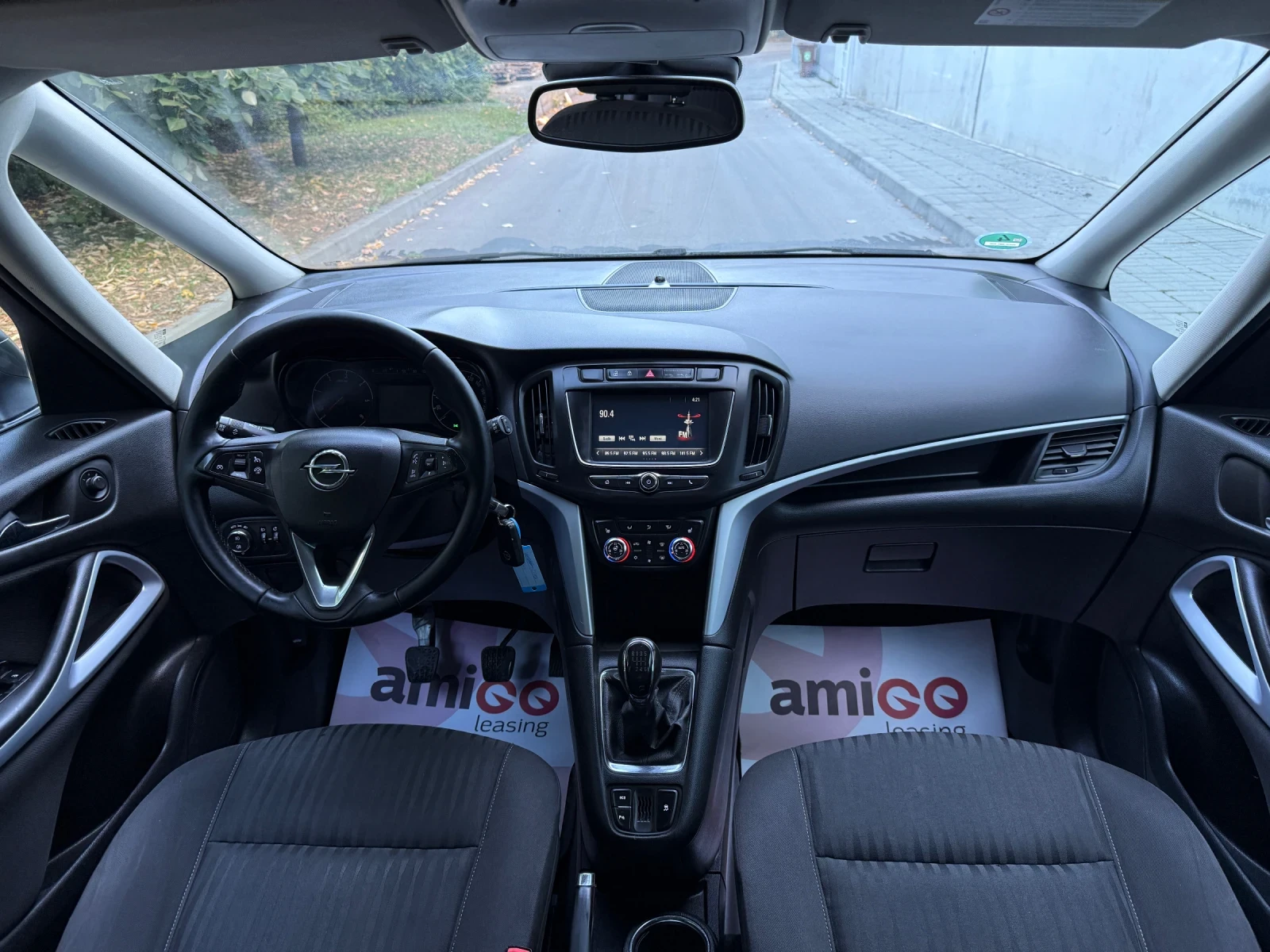 Opel Zafira 1.6 TDCi, снимка 8 - Автомобили и джипове - 55422280
