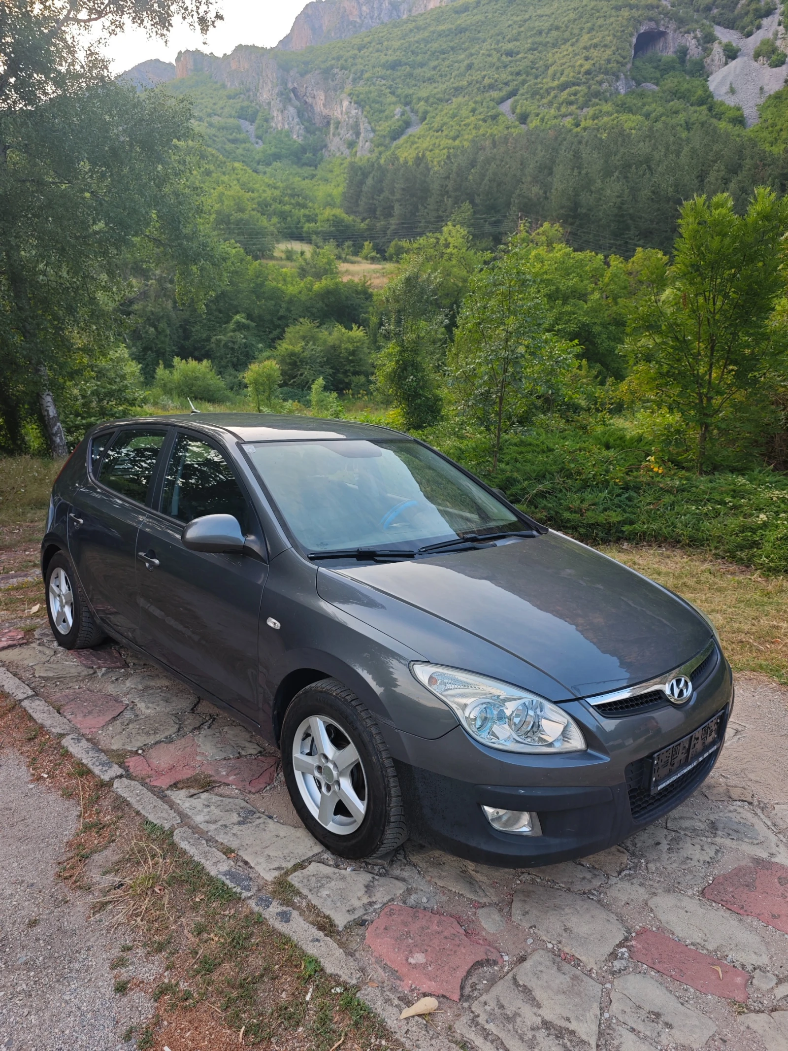 Hyundai I30 1.6CRDI 116 КС, снимка 14 - Автомобили и джипове - 55457107