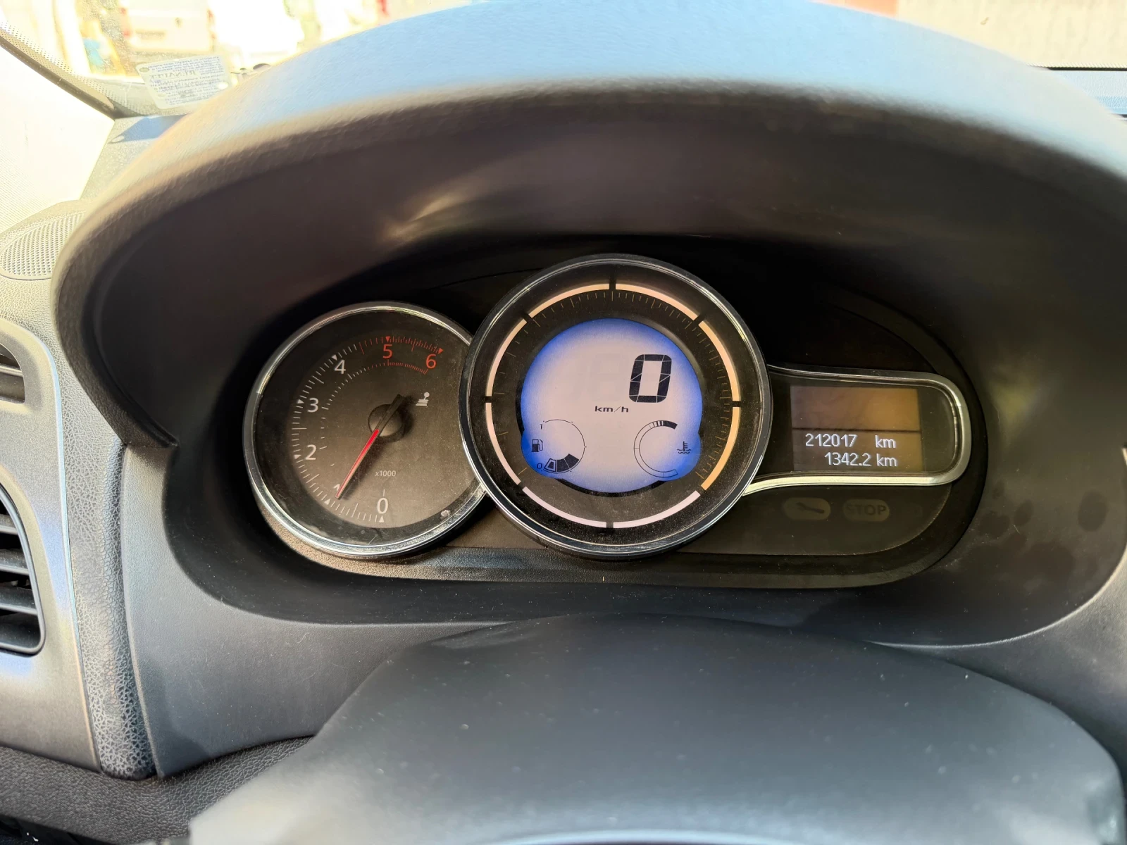 Renault Fluence, снимка 11 - Автомобили и джипове - 55678253