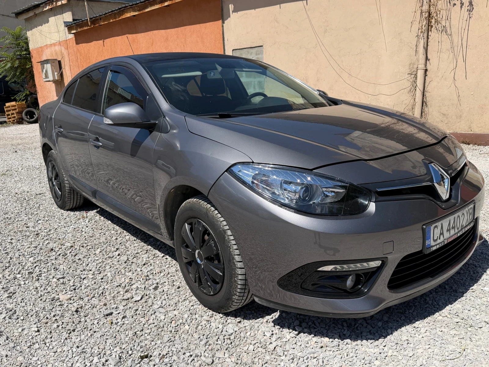 Renault Fluence, снимка 7 - Автомобили и джипове - 55678253