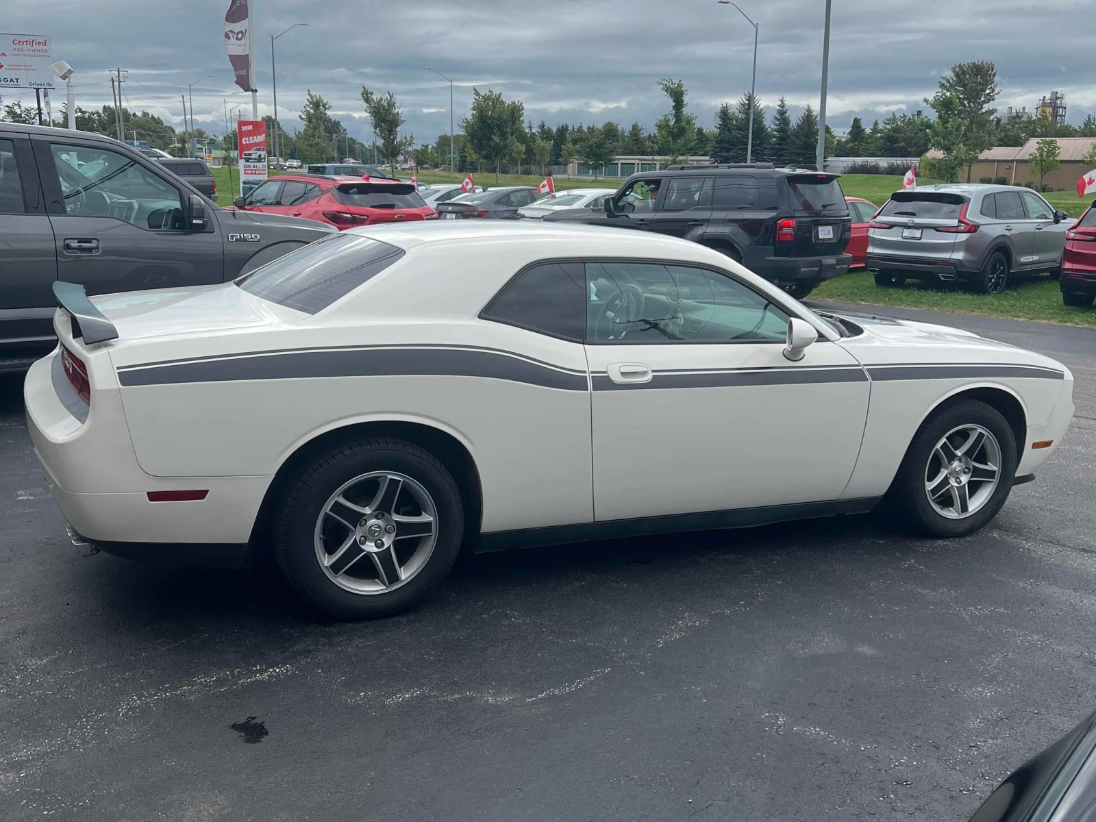 Dodge Challenger * 2dr Cpe * АВТОКРЕДИТ БЕЗ ПЪРВОНАЧАЛНА ВНОСКА* , снимка 3 - Автомобили и джипове - 55803091
