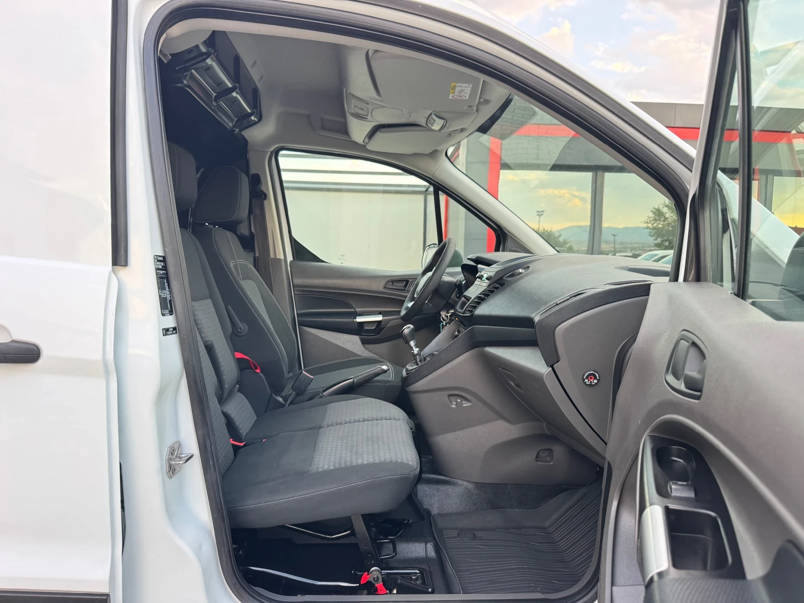 Ford Connect 1.5D MAXI EURO-6 TOP, снимка 14 - Автомобили и джипове - 55834838