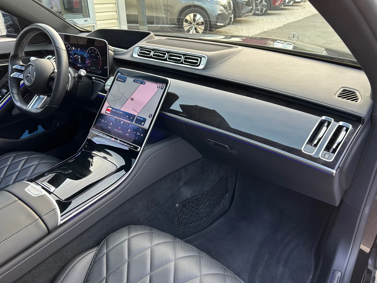 Mercedes-Benz S 580 Long* 4Matic* AMG* 26 000KM, снимка 7 - Автомобили и джипове - 55876610