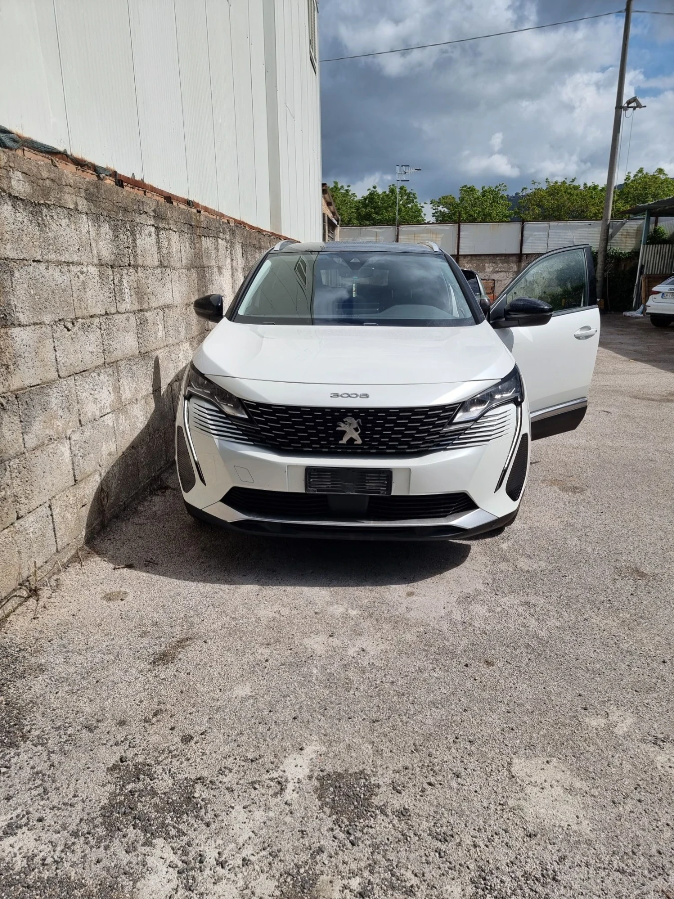 Peugeot 3008 Plug- in hybrid, снимка 16 - Автомобили и джипове - 56619436