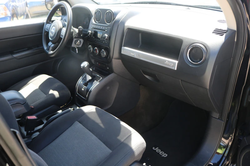 Jeep Compass 2.4 4x4, снимка 11 - Автомобили и джипове - 46273043