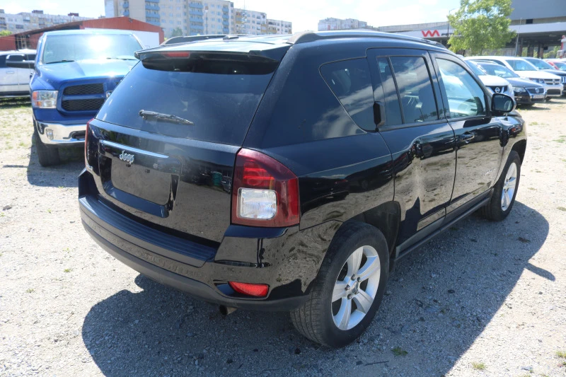 Jeep Compass 2.4 4x4, снимка 5 - Автомобили и джипове - 46273043