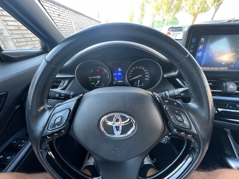 Toyota C-HR 1.8 HYBRID , снимка 11 - Автомобили и джипове - 47221478