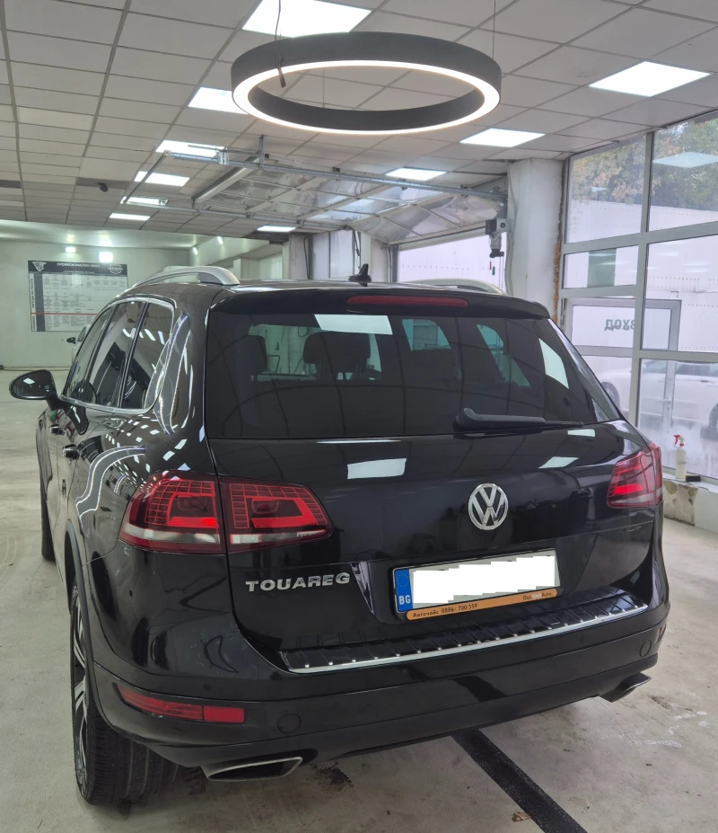 VW Touareg, снимка 3 - Автомобили и джипове - 48364253