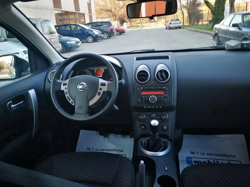 Nissan Qashqai 2.0-DCI-150 К.С, снимка 9 - Автомобили и джипове - 47304727