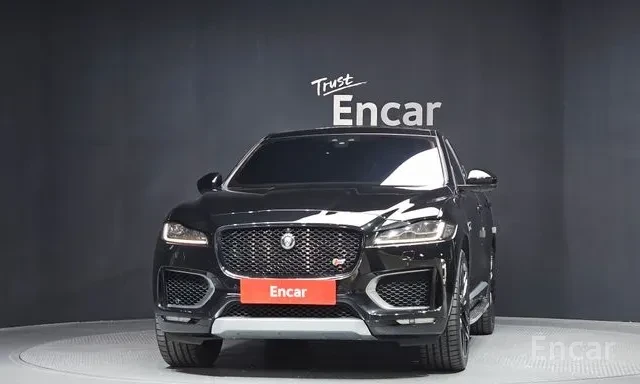 Jaguar F-PACE 30d S * ПАНОРАМА * KEYLESS * 360 КАМЕРА * , снимка 2 - Автомобили и джипове - 56067110