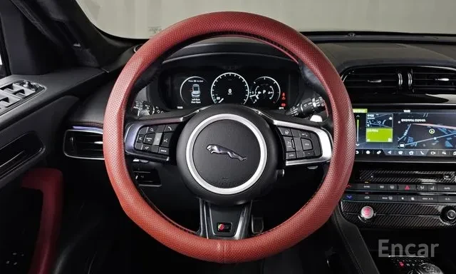 Jaguar F-PACE 30d S * ПАНОРАМА * KEYLESS * 360 КАМЕРА * , снимка 6 - Автомобили и джипове - 56067110