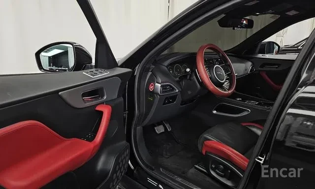 Jaguar F-PACE 30d S * ПАНОРАМА * KEYLESS * 360 КАМЕРА * , снимка 5 - Автомобили и джипове - 56067110