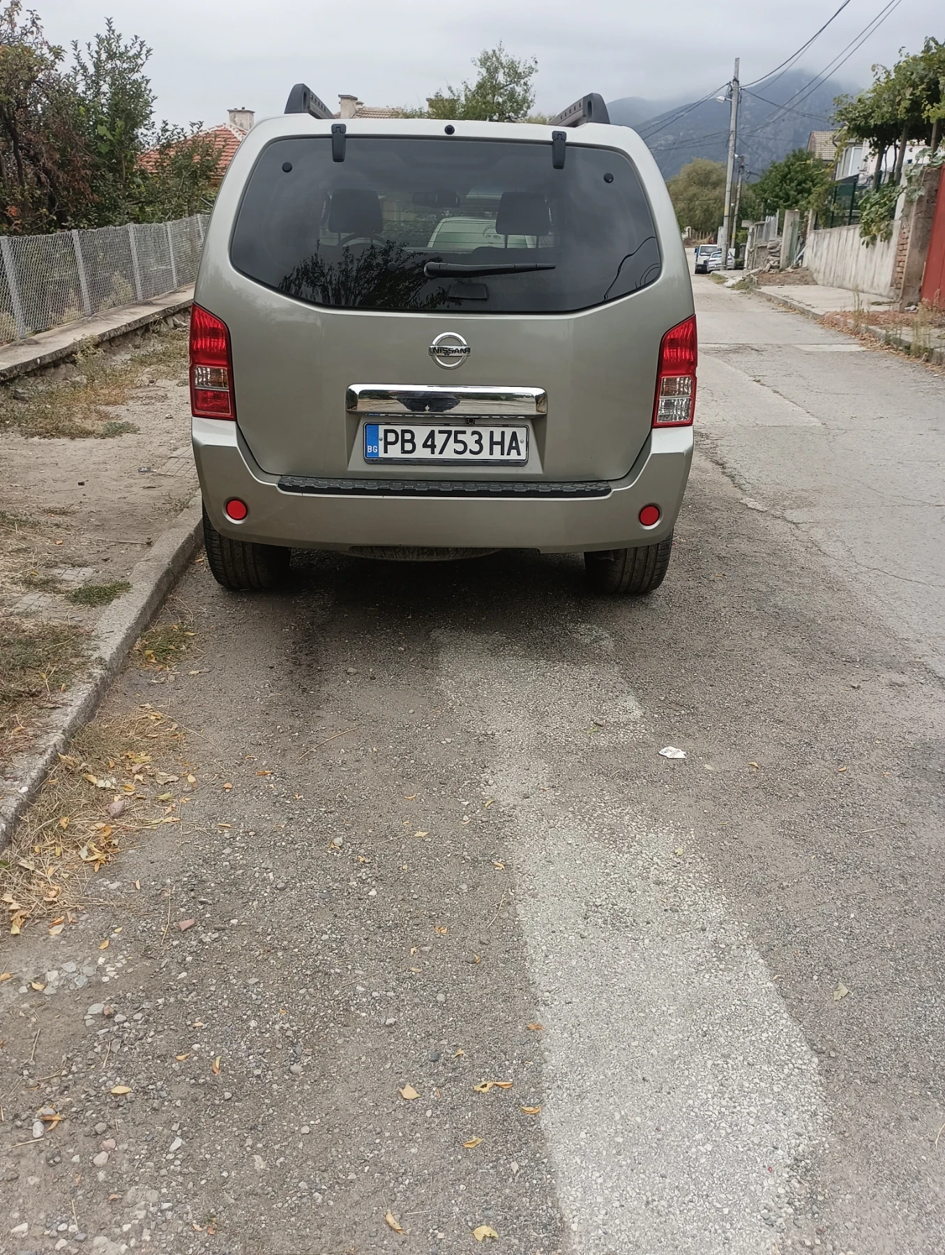 Nissan Pathfinder 2.5 174 - изображение 3