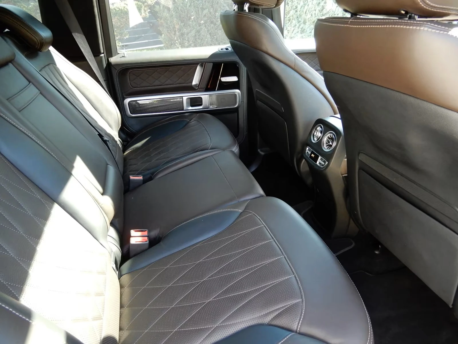 Mercedes-Benz G 500 DISIGNO EXCLUSIVE NIGHT AMG-LINE - изображение 9