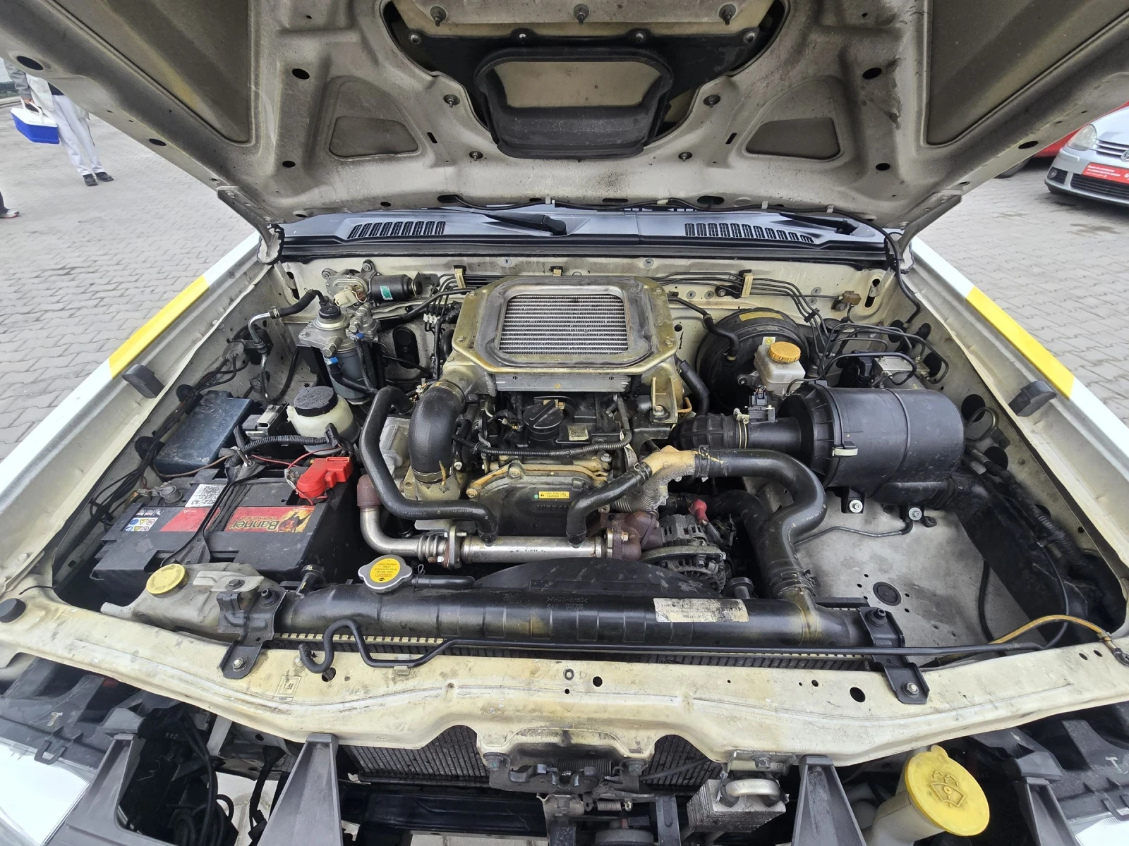 Nissan Navara 2.5 ТД 133 кс 2012г, снимка 10 - Автомобили и джипове - 53717341