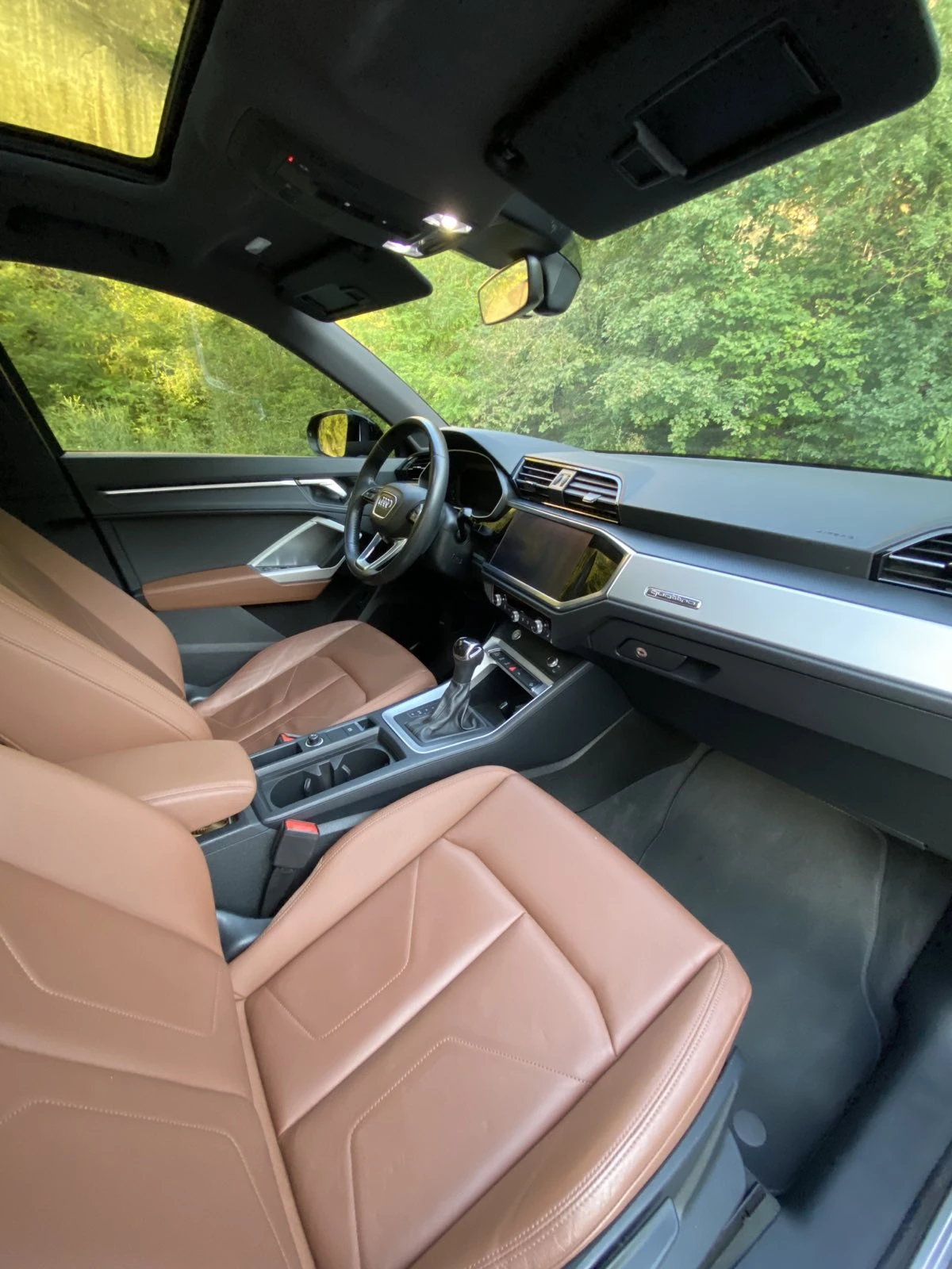 Audi Q3 2.0 TFSI S-LINE, снимка 10 - Автомобили и джипове - 53829559