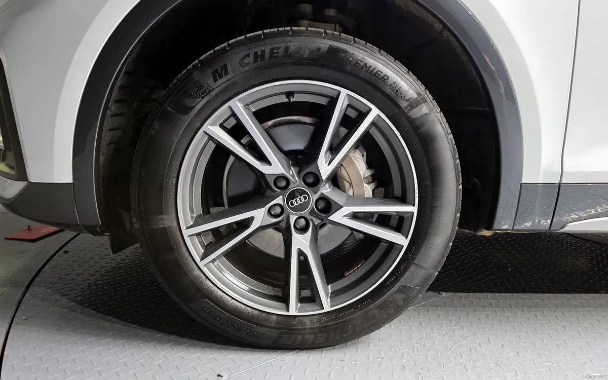 Audi Q5 45TFSI QUATTRO| MATRIX| ПОДГРЕВ| ПАНО, снимка 15 - Автомобили и джипове - 54459738