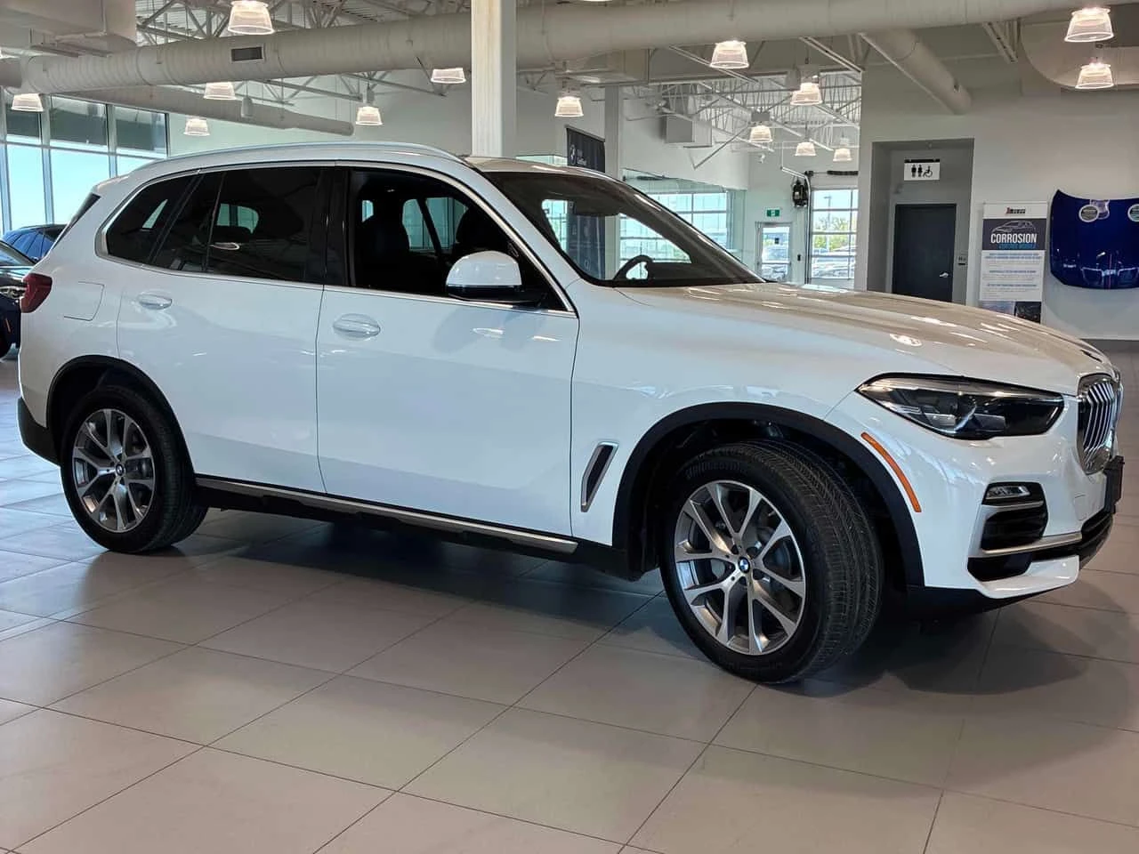 BMW X5 | xDrive40i | HARMAN KARDON | ПАНОРАМА | CARFAX | , снимка 3 - Автомобили и джипове - 54995075