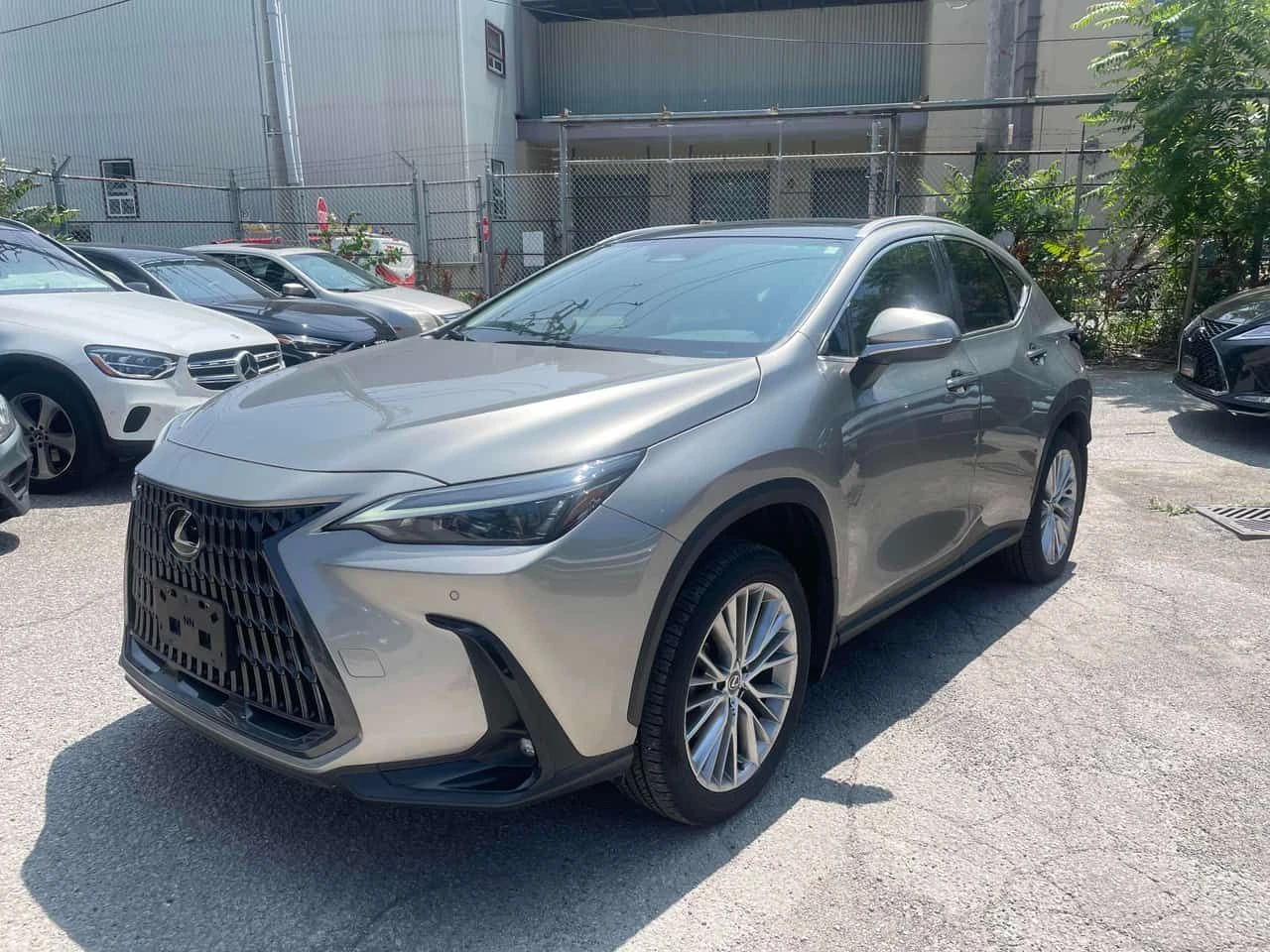 Lexus NX  350* DISTRONIC* PANORAMA* ОБДУХВАНЕ* 