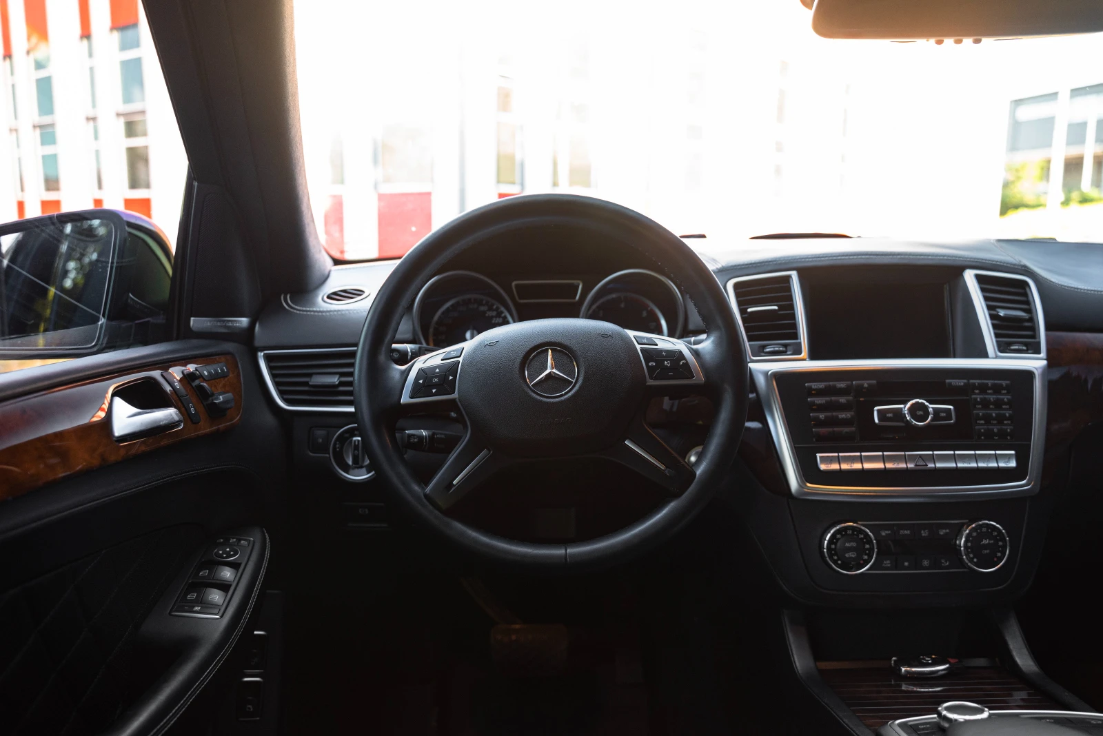 Mercedes-Benz GL 350 4MATIC, AMG, Distronic Plus, 360, Airmatic        , снимка 10 - Автомобили и джипове - 55849504